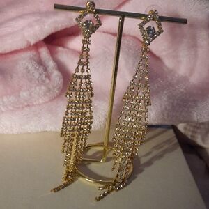Chic Gold Crystal Dangle Earrings